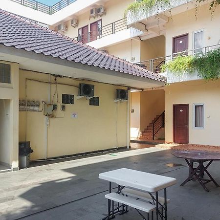 Fabel Homestay Palembang Exterior photo