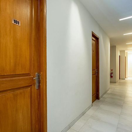 Fabel Homestay Palembang Exterior photo
